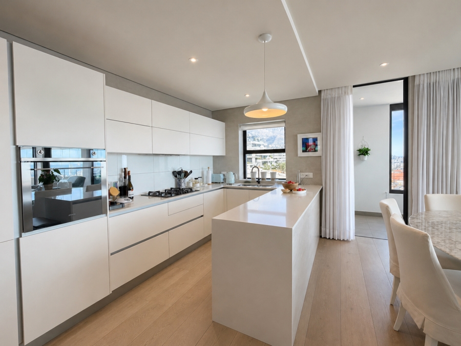 2 Bedroom Property for Sale in Sea Point Western Cape